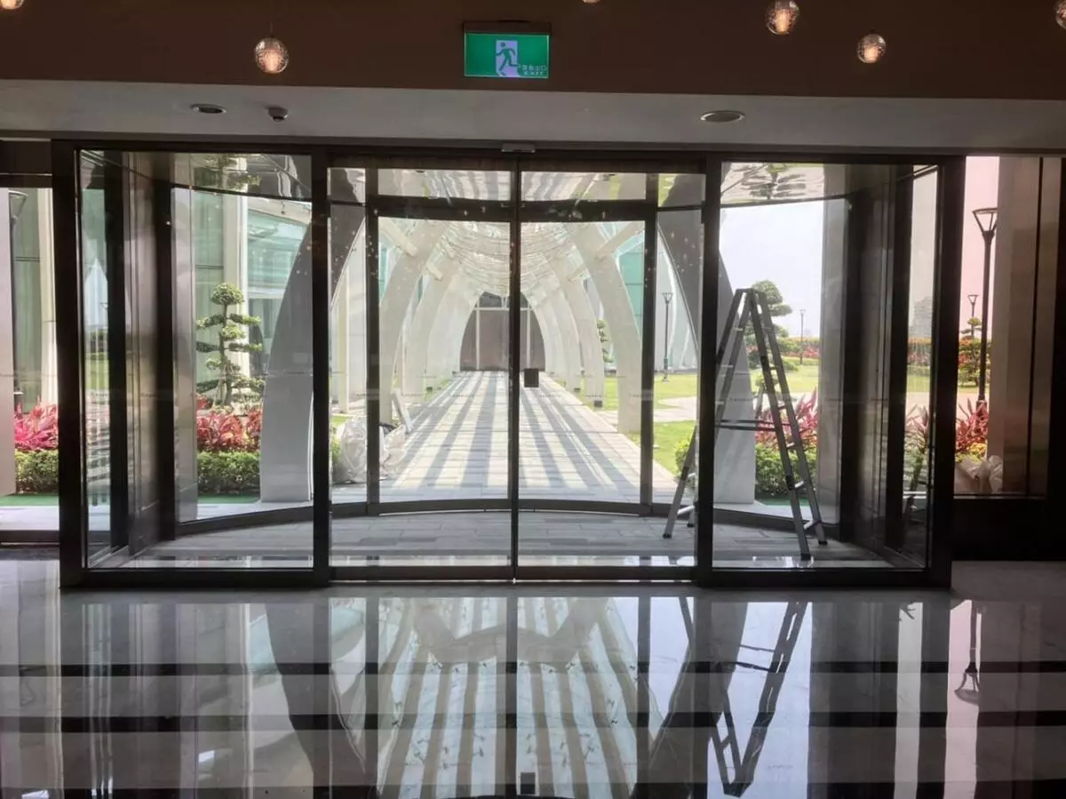 從零出發成就好評高雄自動門工程公司讓品牌門面更加出色