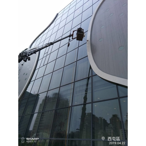 國家歌劇院外牆清洗