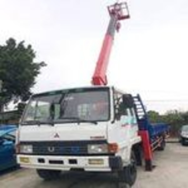 起重吊車搬運
