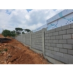 圍牆磚瓦施工 - 梁禾企業有限公司