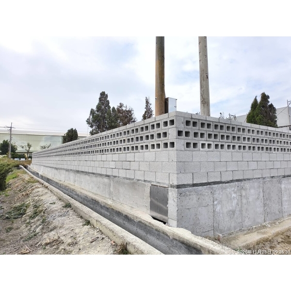 空心磚圍牆施工 空心磚圍牆施工-梁禾企業有限公司