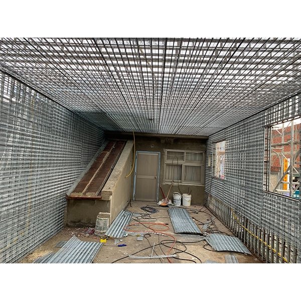 中部的屋頂加蓋工程-新耀輝工業有限公司