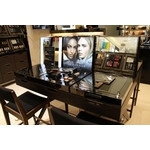 精品化妝品展示架（鍍鈦） - 振揚金屬設計工程行