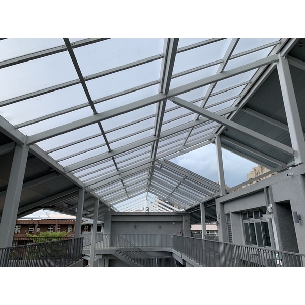 PC中空板 遮陽棚-佐東企業有限公司