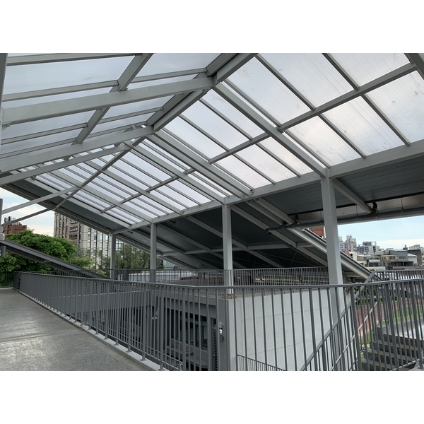 PC中空板 遮陽棚-佐東企業有限公司