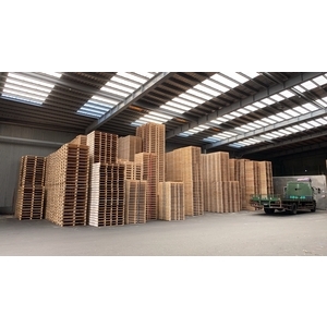 棧板室內存放區-上和木業有限公司