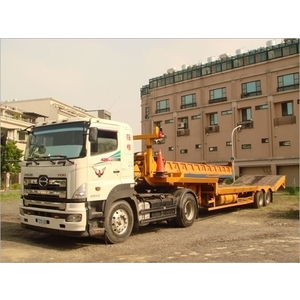 拖板車出租-強維瀝青有限公司