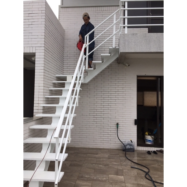 龍骨梯