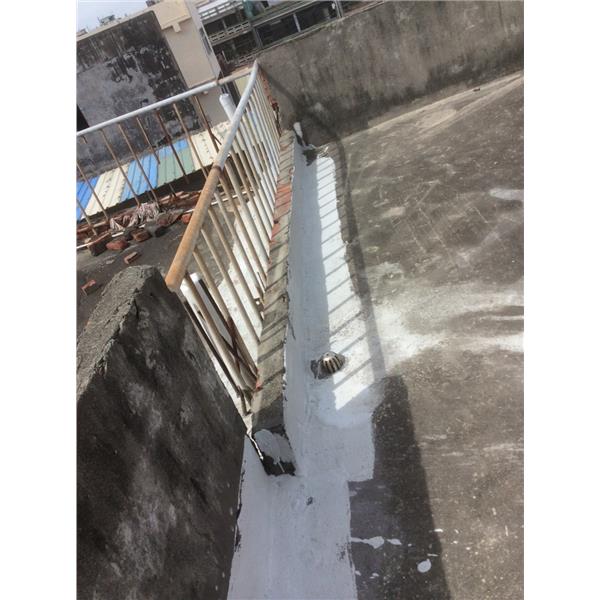 屋頂裂縫防水-萬能抓漏工程