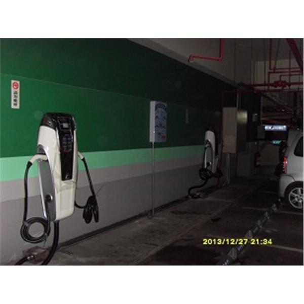 寶橋停車場電動車充電站 寶橋停車場電動車充電站