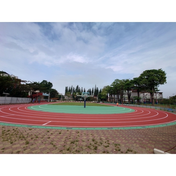 運動場跑道整修工程-劦翊實業有限公司