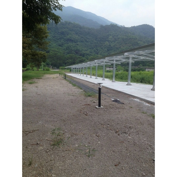 太陽能不鏽鋼景觀燈，型號AG-880025，高度100公分-驊灃企業有限公司
