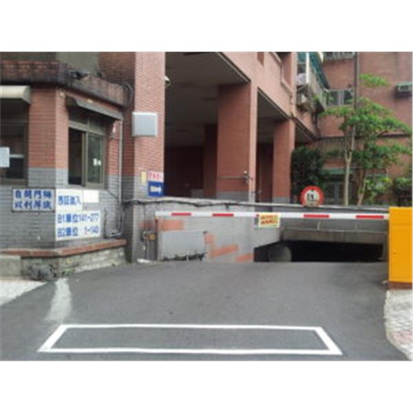 (可讀取eTag)UHF超高頻長距離感應車道管制系統-鵬驥實業有限公司
