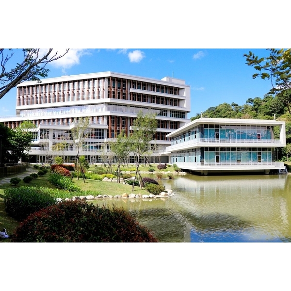 政治大學圖書館 National Chengchi University Libraries-美德亞有限公司