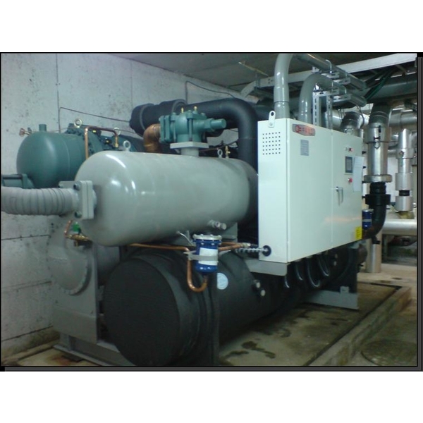 冰水機