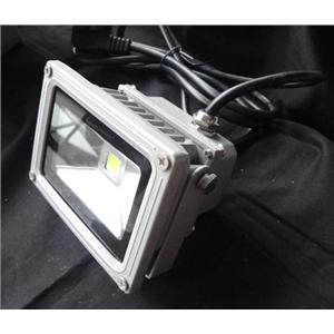 8W-堡鑫有限公司