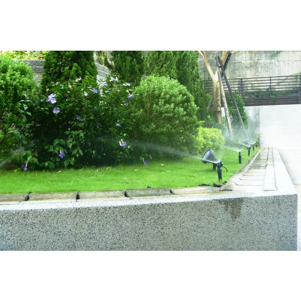 花圃草皮噴灌-偉彤工程企業有限公司