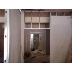 輕鋼架隔間工程 〈施工中〉-嘉成輕鋼架工程行