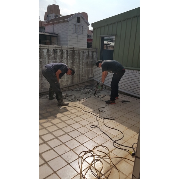 屋頂磁磚防水-永效防水工程行