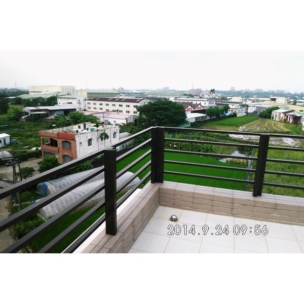 不銹鋼欄杆-富立鋁門窗行
