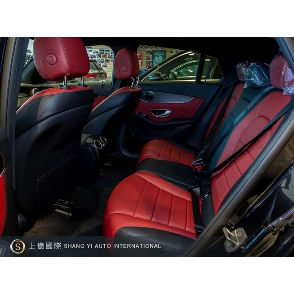 2021年式 Mercedes-Benz GLC300 4MATIC COUPE-讚星有限公司