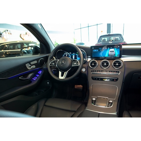 正2021 Mercedes-Benz GLC300 COUPE 4MATIC-讚星有限公司