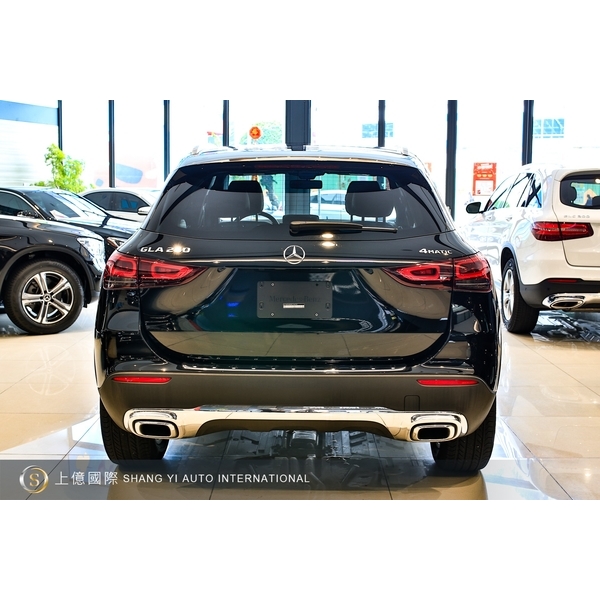 2021年式 Mercedes-Benz GLA250 4MATIC-讚星有限公司