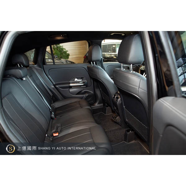 2021年式 Mercedes-Benz GLA250 4MATIC-讚星有限公司