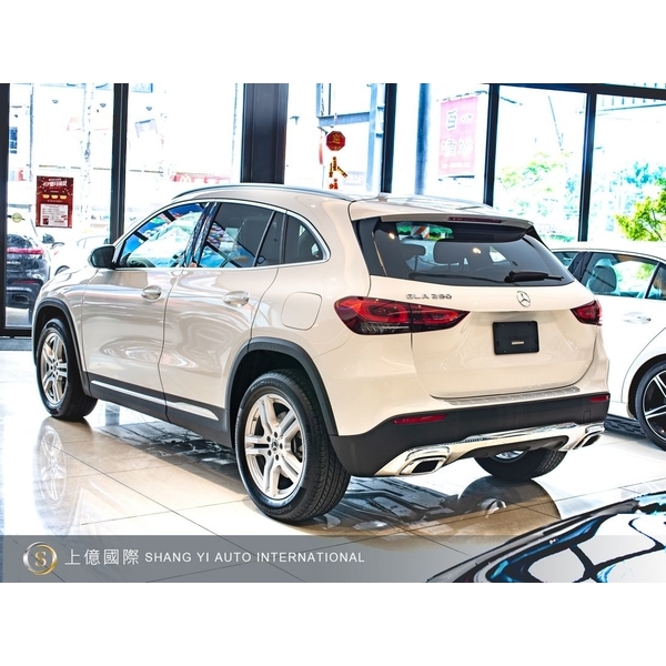 2020年 Mercedes-Benz GLA250-讚星有限公司