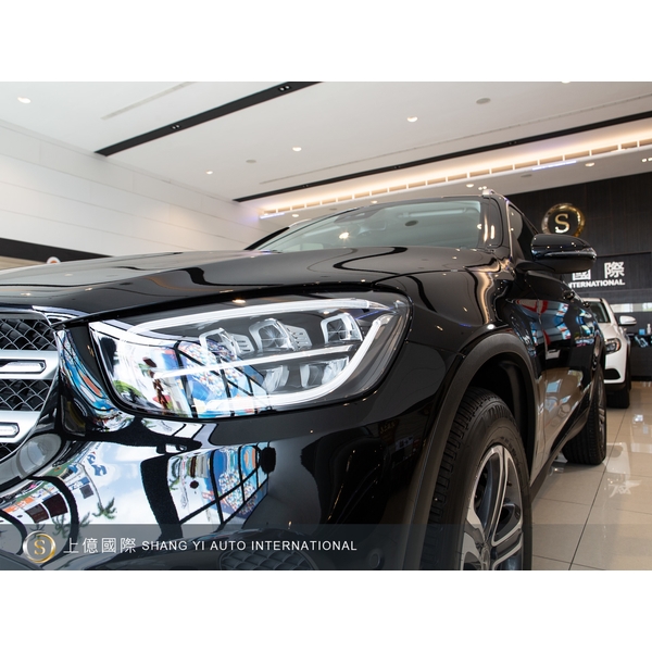 2021年式 Mercedes-Benz GLC300 SUV 4MATIC-讚星有限公司