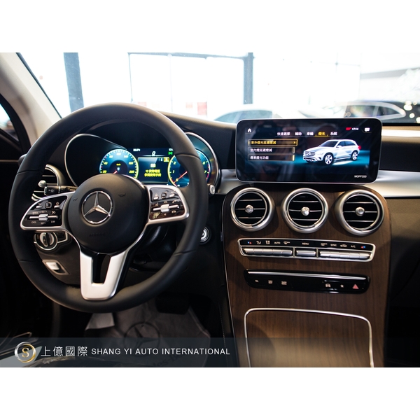 2021年式 Mercedes-Benz GLC300 SUV 4MATIC-讚星有限公司