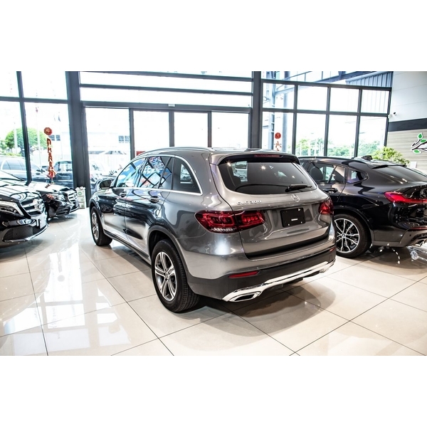 2020 Mercedes-Benz GLC300-讚星有限公司