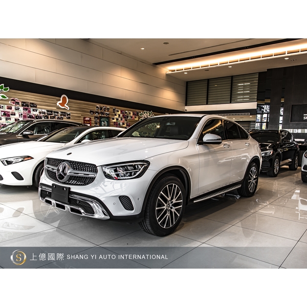 2021年式 Mercedes-Benz GLC300 COUPE 4MATIC-讚星有限公司