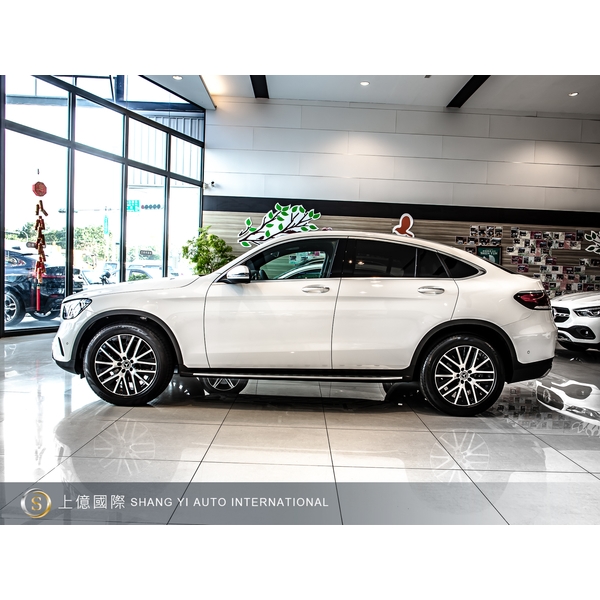 2021年式 Mercedes-Benz GLC300 COUPE 4MATIC-讚星有限公司