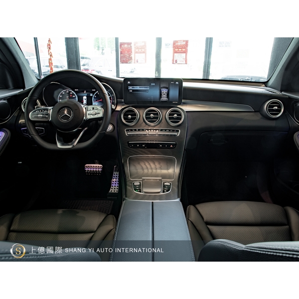 2021年式 Mercedes-Benz GLC300 COUPE 4MATIC-讚星有限公司