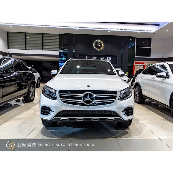 2018年式 Mercedes-Benz GLC300 SUV 4MATIC