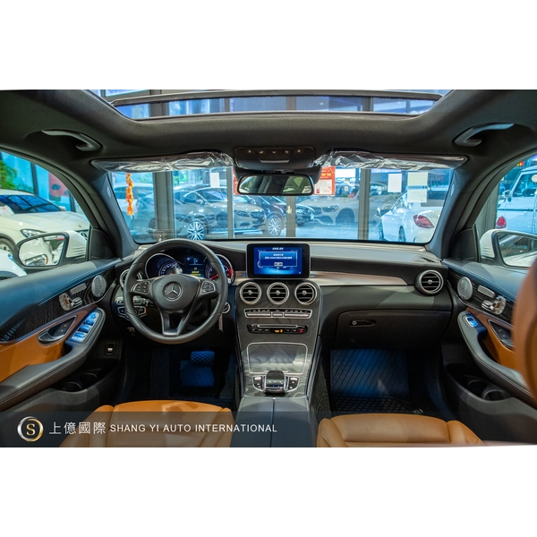 2018年式 Mercedes-Benz GLC300 SUV 4MATIC-讚星有限公司