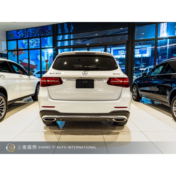 2018年式 Mercedes-Benz GLC300 SUV 4MATIC-讚星有限公司