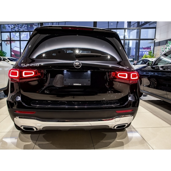 2020年 Mercedes-Benz GLB 250 4MATIC-讚星有限公司