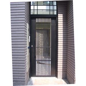 烤漆車庫門-鴻仁金屬建材有限公司