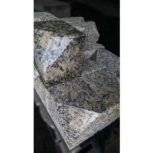 客製特殊形狀 老虎金麻-新東大理石股份有限公司