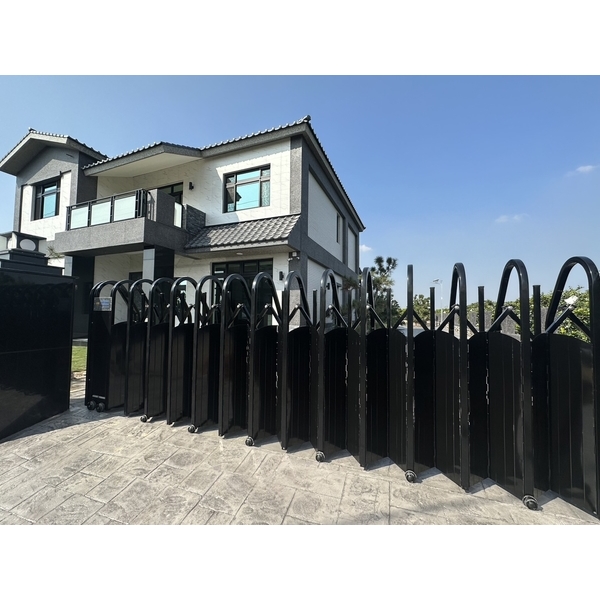 不銹鋼烤漆伸縮電動門-咏達企業行