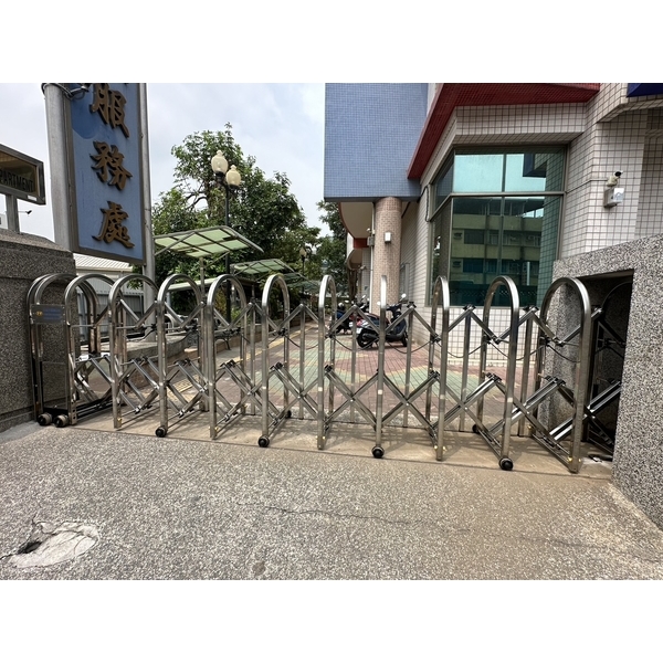 不銹鋼圓型透空高度127公分-咏達企業行