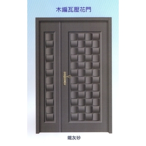 木編瓦內玄關壓花門-大亞金屬工程有限公司