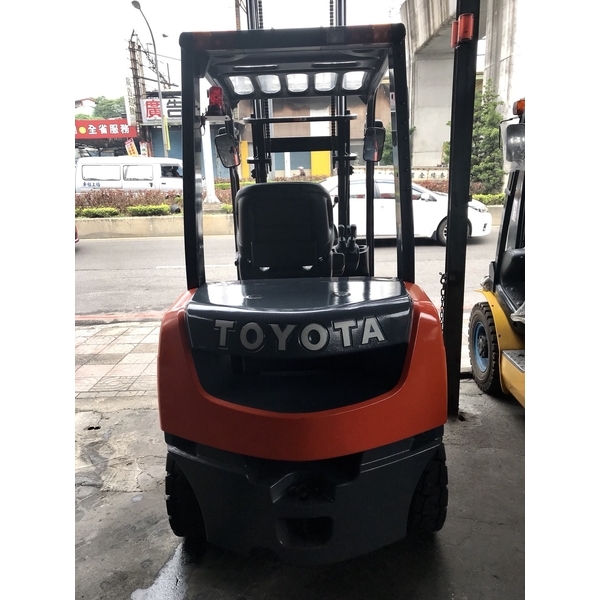 柴油車坐式堆高機-3-景耀車業有限公司