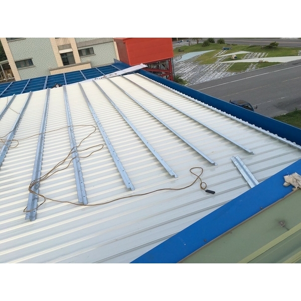 屋頂隔熱施工-鑫鐵興企業社