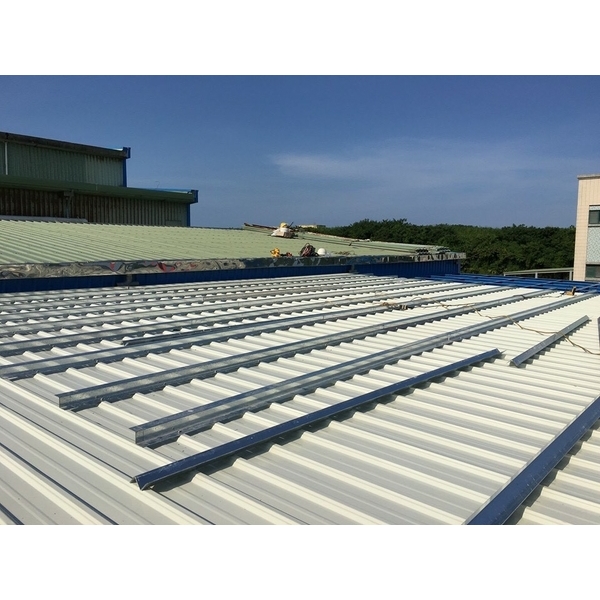屋頂隔熱施工-鑫鐵興企業社