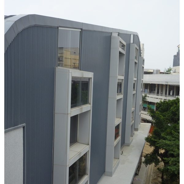 樂群國小屋牆面工程-達昇鋼品有限公司