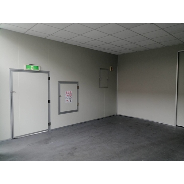 庫板維修門工程 庫板維修門工程
