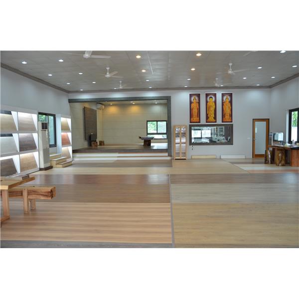 展場 050
